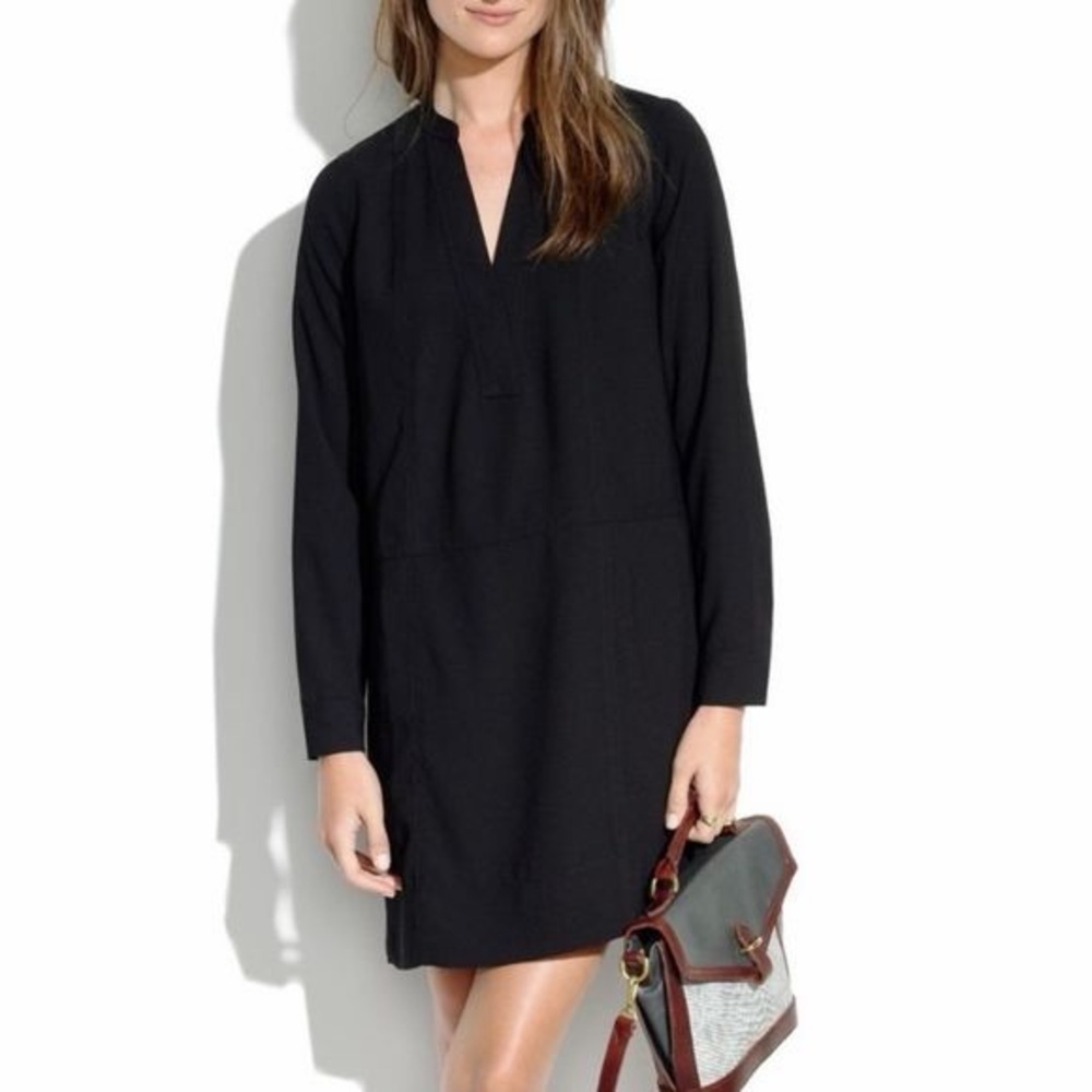 Madewell Women’s size XS Black Directors Long Sleeve V Neck Shift Dress